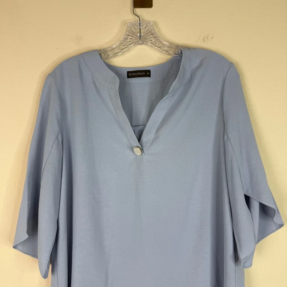 FUNLINGO Blouse Women Medium Blue V-Neck Button Short Sleeve Pleated Back Top